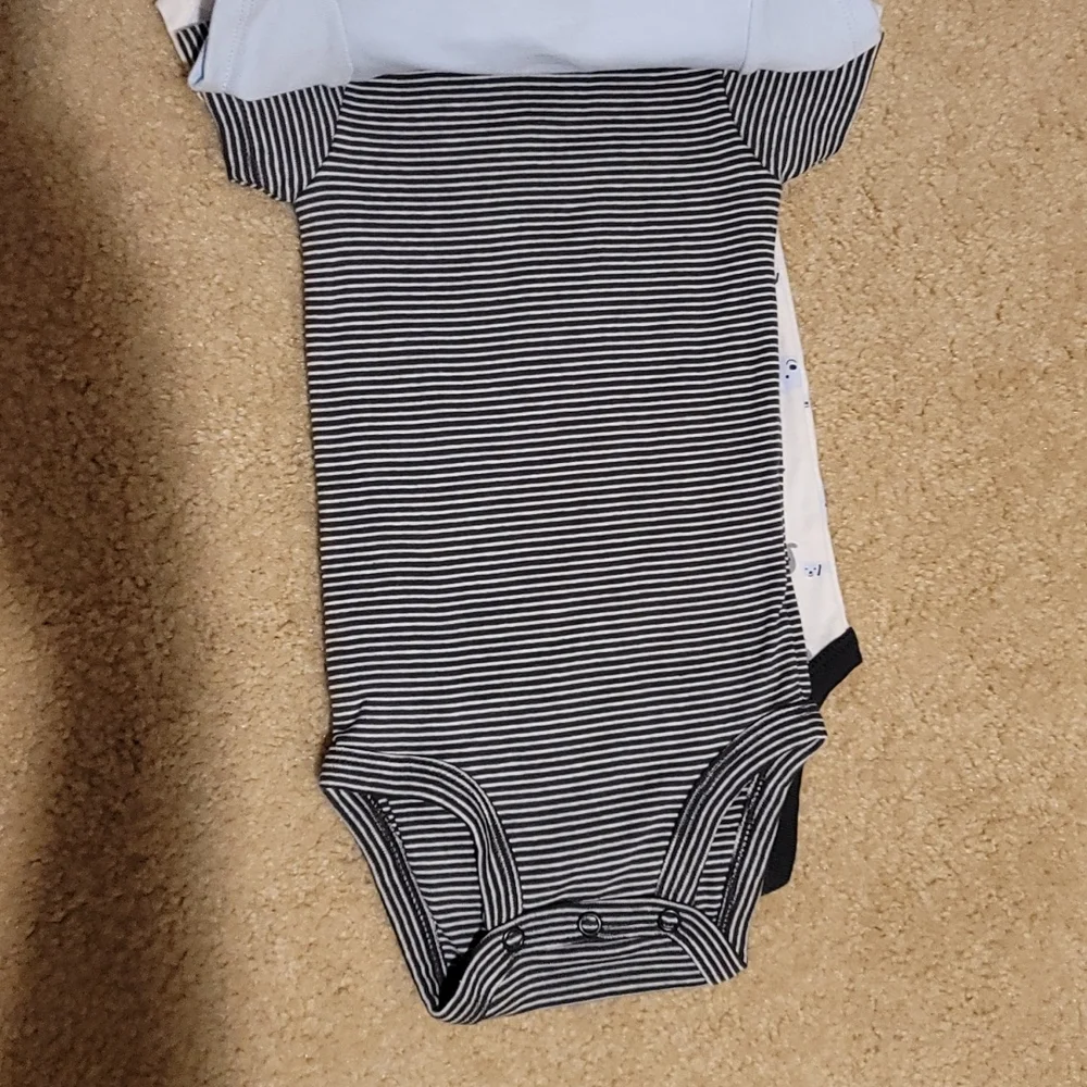 NWT Carters 100% cotton short sleeved animal‎ bodysuits